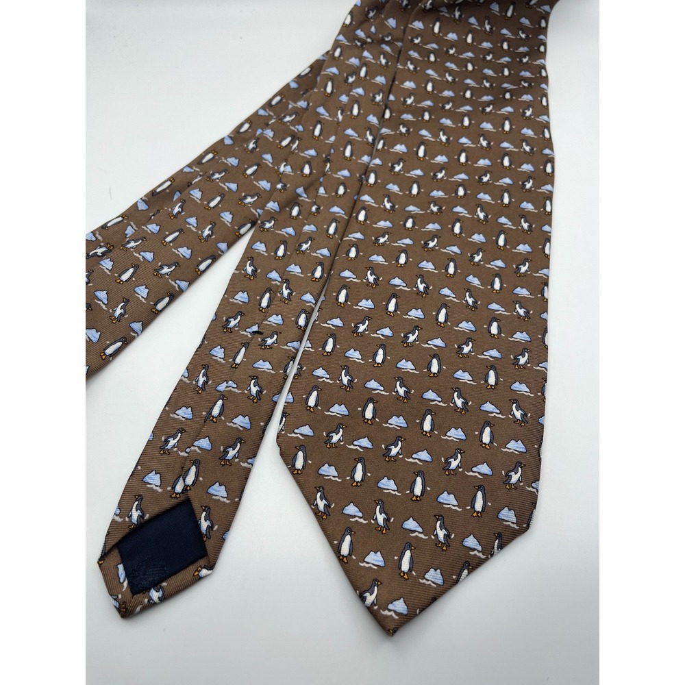 Brooks Brothers 346 Mens Brown Silk Penguin Iceberg Novelty Print Necktie USA